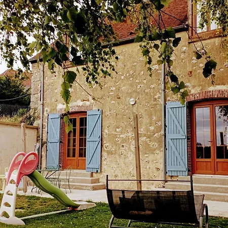 Aux Souvenirs D'antan Сasa de vacaciones *